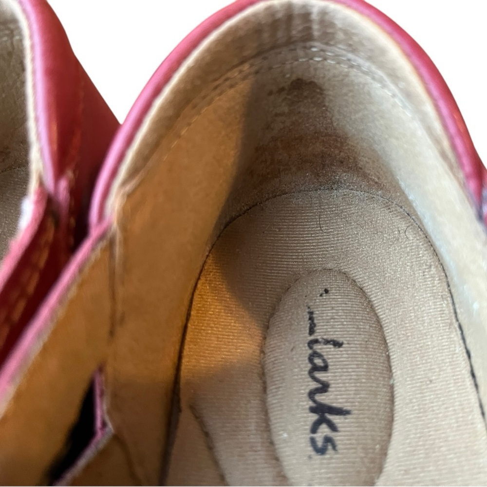 Clarks Women's Red Leather Shoes Sz 8 - Picture 9 of 16